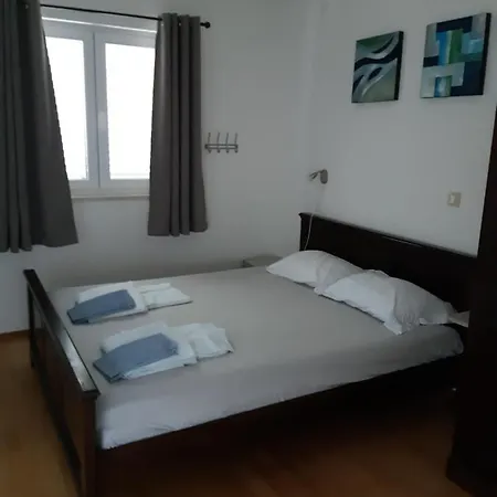 Lizzi Holiday home