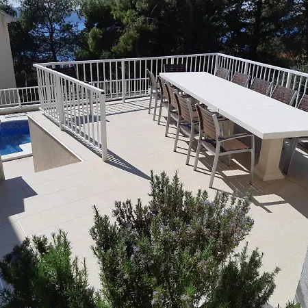 Lizzi Prázdninový dům