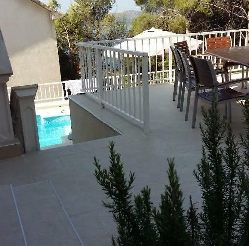 Дом отдыха Lizzi *