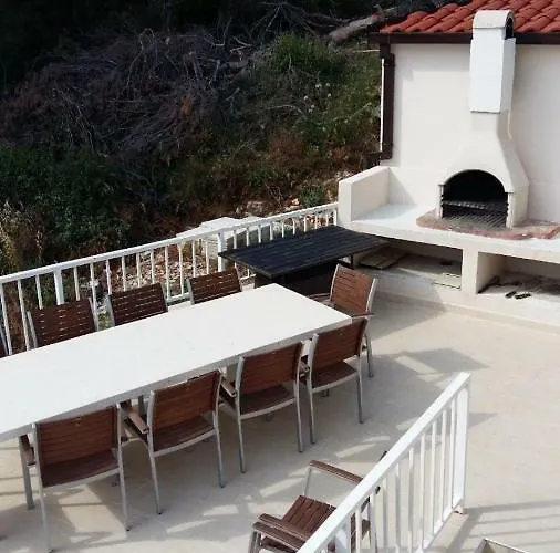 Lizzi Дом отдыха *