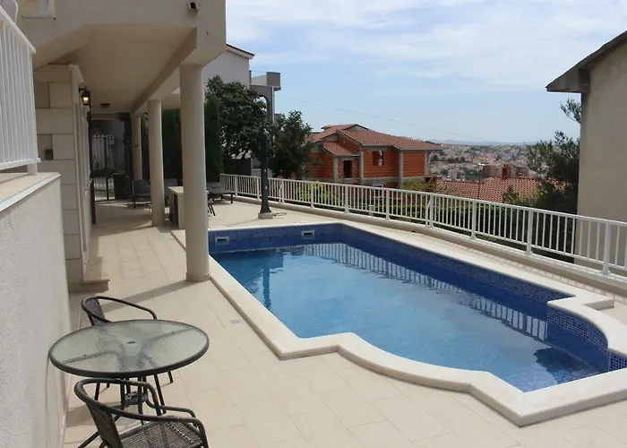 Дом отдыха Lizzi Трогир