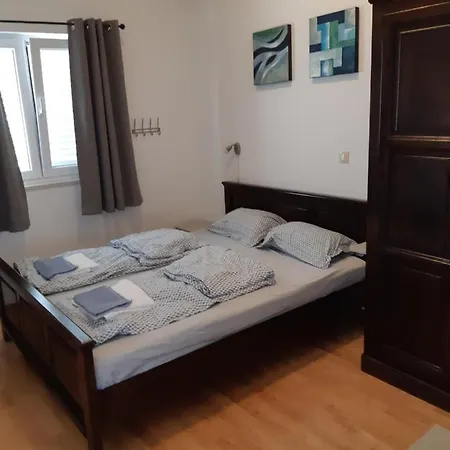 Lizzi Casa de Férias Trogir