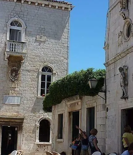 Lizzi Дом отдыха *