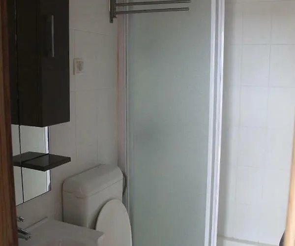 Lizzi Дом отдыха Трогир