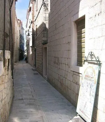 Lizzi Дом отдыха *