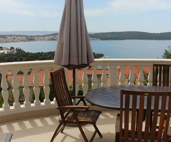 Lizzi Holiday home *